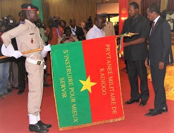 Remise des prix aux lauréats 2020 du Prytanée Militaire de Kadiogo